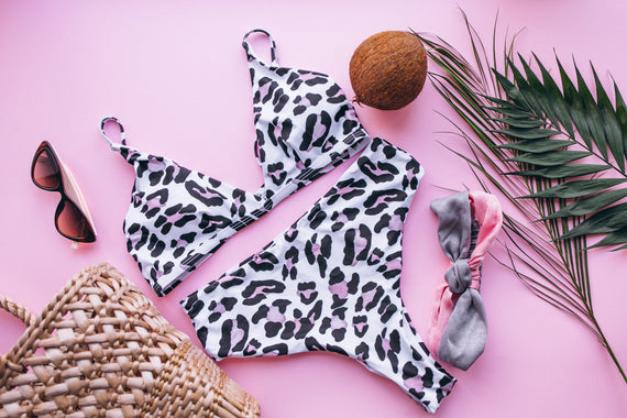 Factors Affecting the Price of Swimsuits in Online Stores: